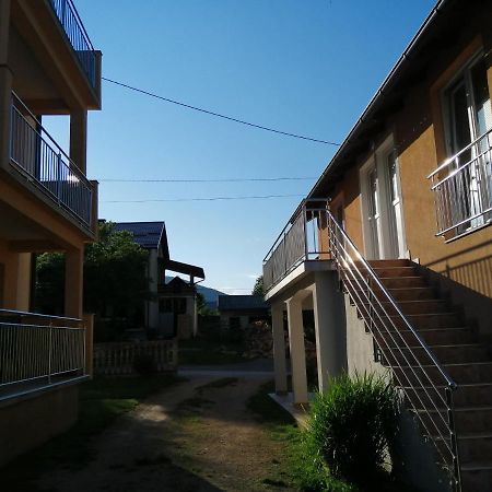 Rooms Ana Korenica Εξωτερικό φωτογραφία