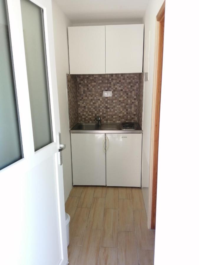 Rooms Ana Korenica Εξωτερικό φωτογραφία