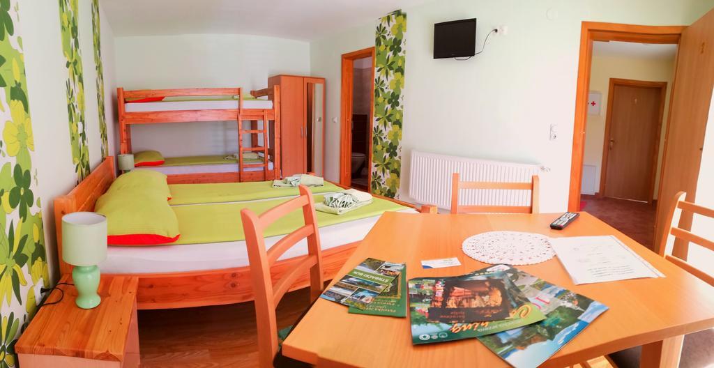 Rooms Ana Korenica Εξωτερικό φωτογραφία