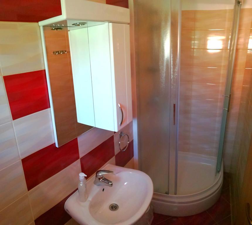 Rooms Ana Korenica Εξωτερικό φωτογραφία